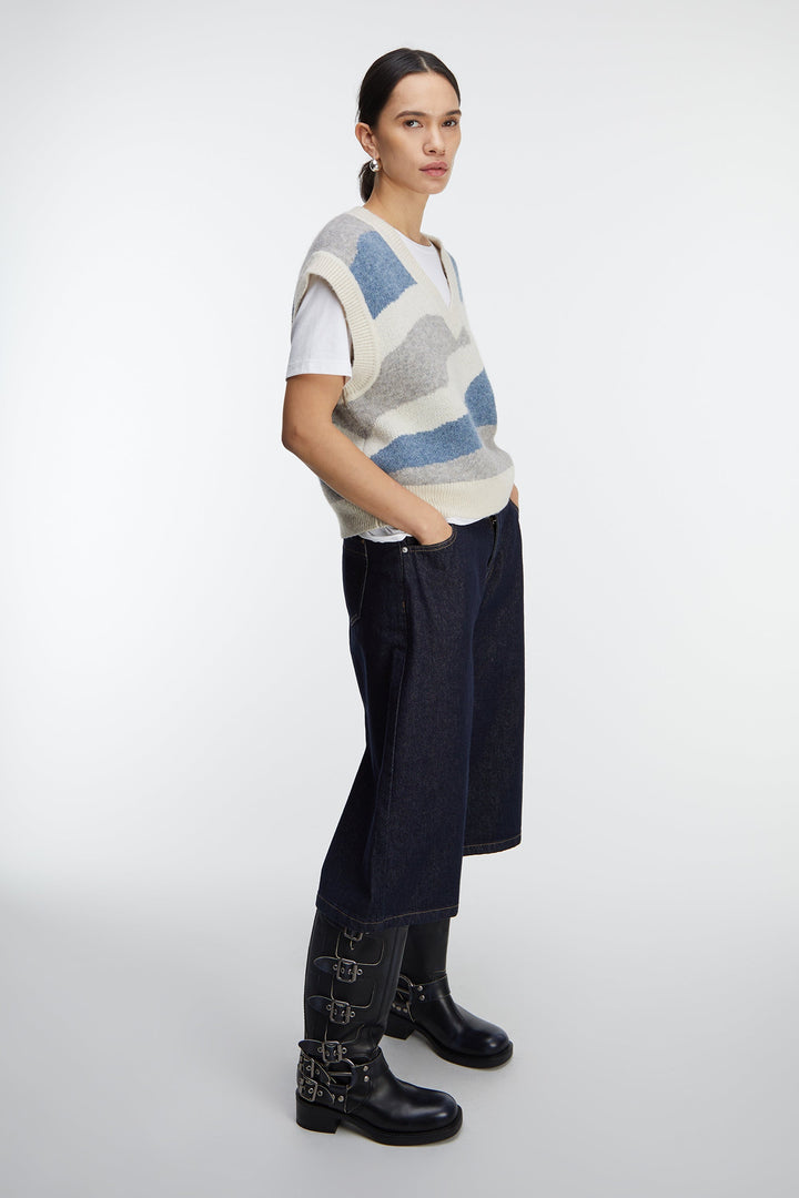 INTARSIA KNIT VEST