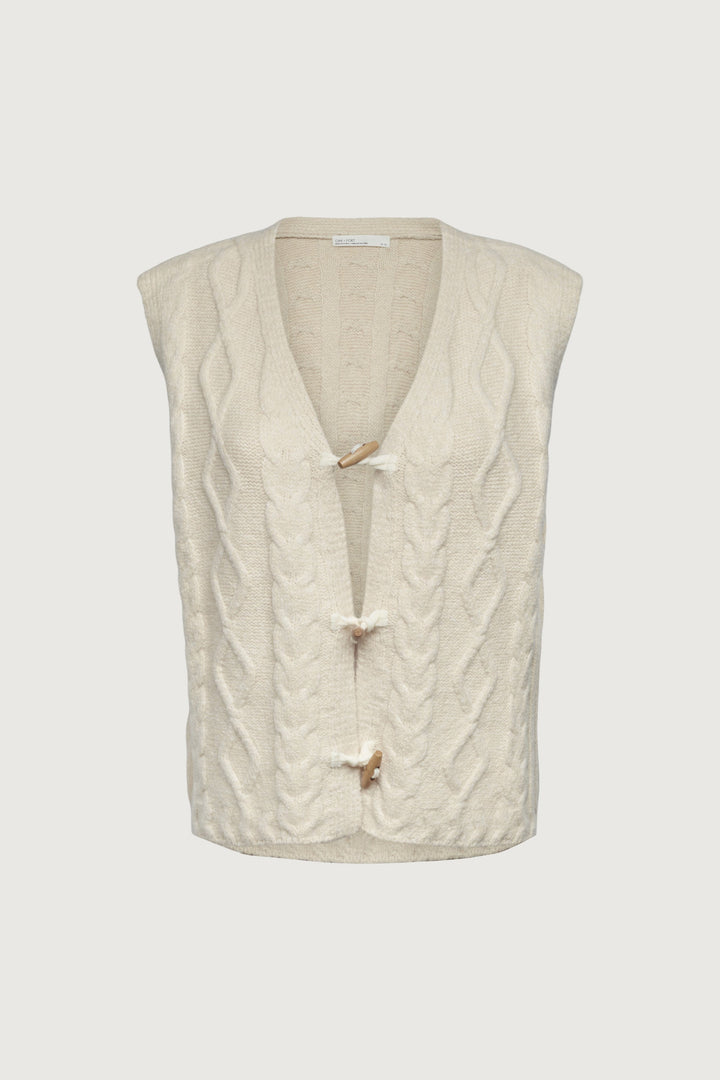 CABLE KNIT VEST WITH TOGGLES