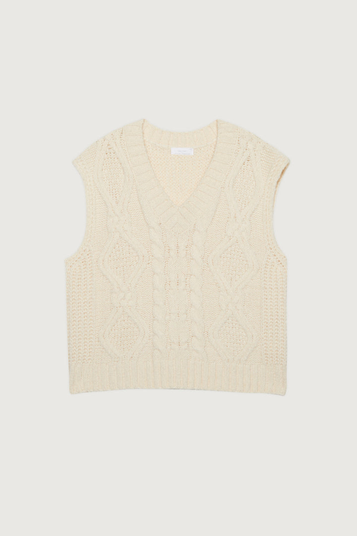 CABLE KNIT VEST